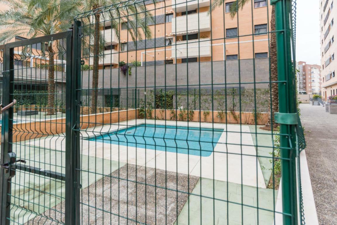 Apartment Buena Locacion Estacion Maria Zambrano Cerca De La Playa Y Centrico *