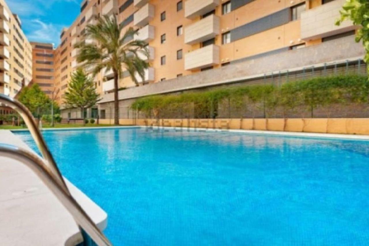Buena Locacion Estacion Maria Zambrano Cerca De La Playa Y Centrico * Malaga