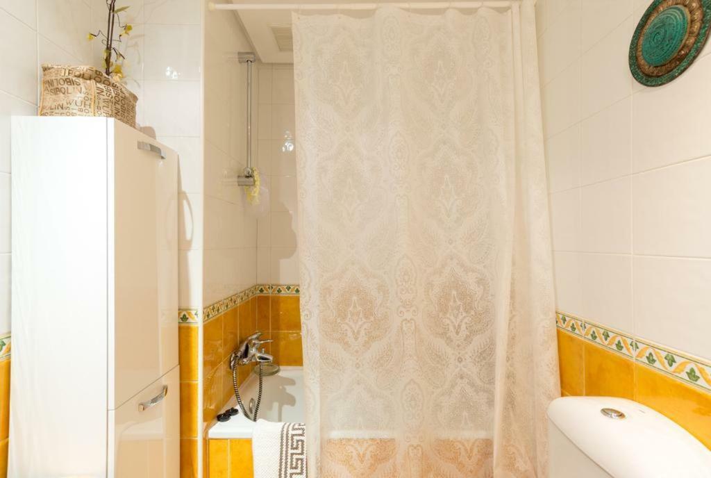 Apartment Lujo Al Lado Del Aeropuerto Parking Free *