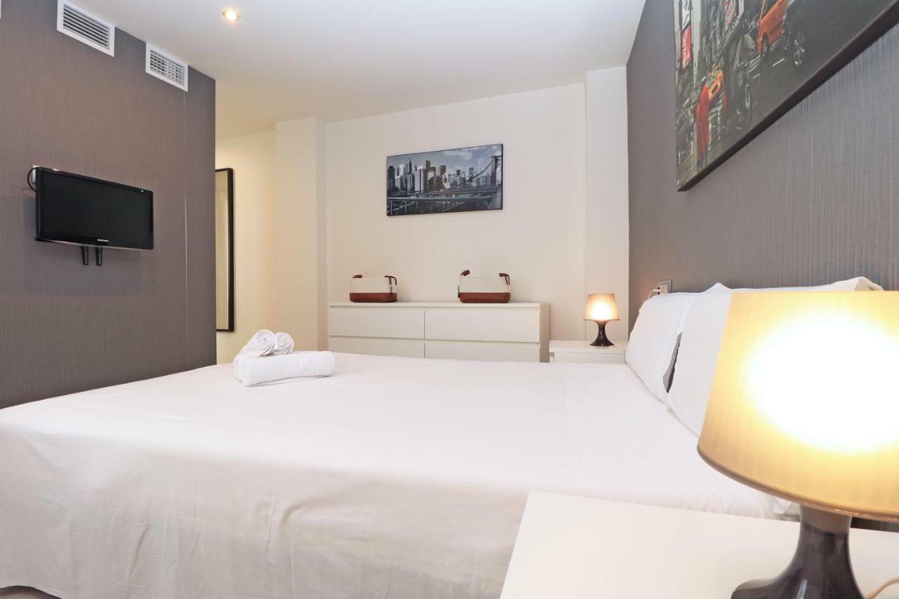 Apartment Del Parque Flats Hernan Ruiz *