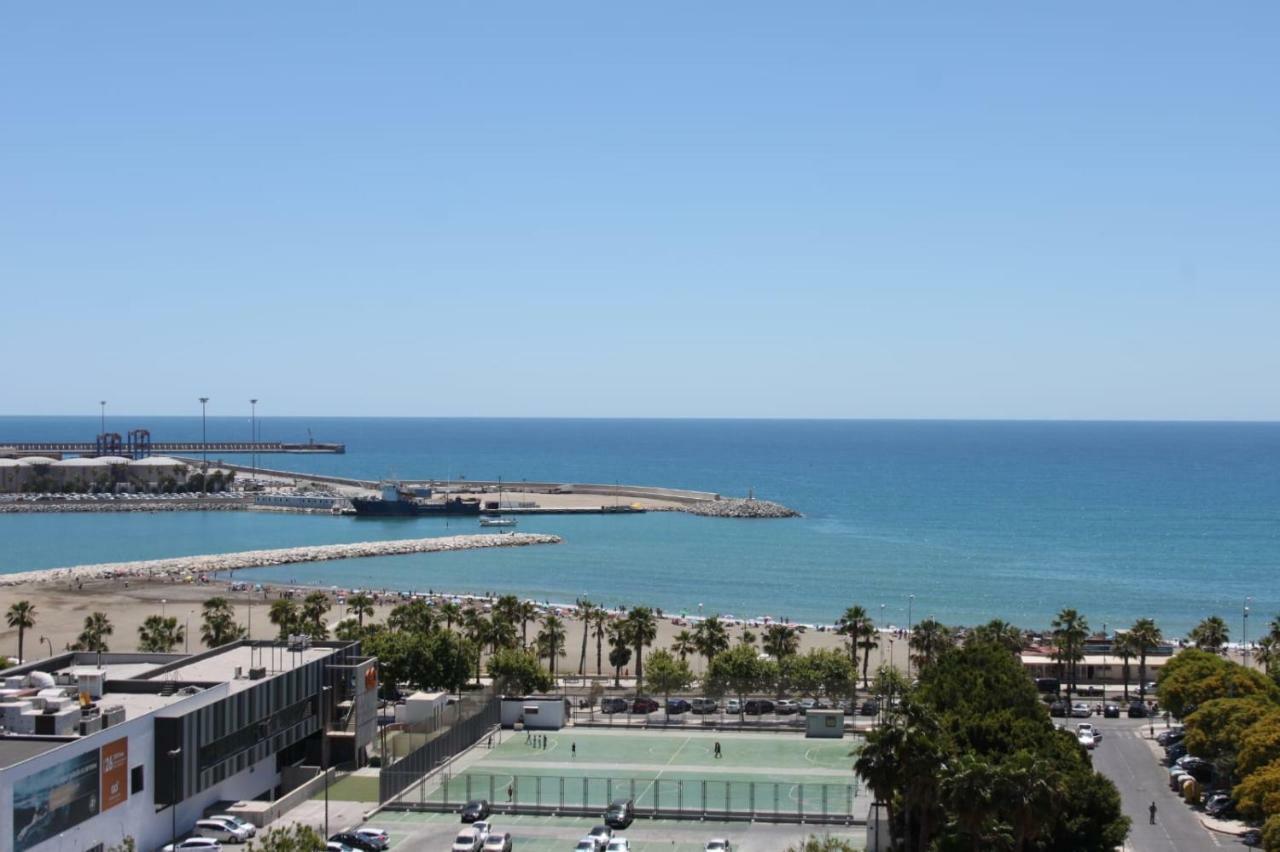 Apartamento Plaza Reina * Malaga