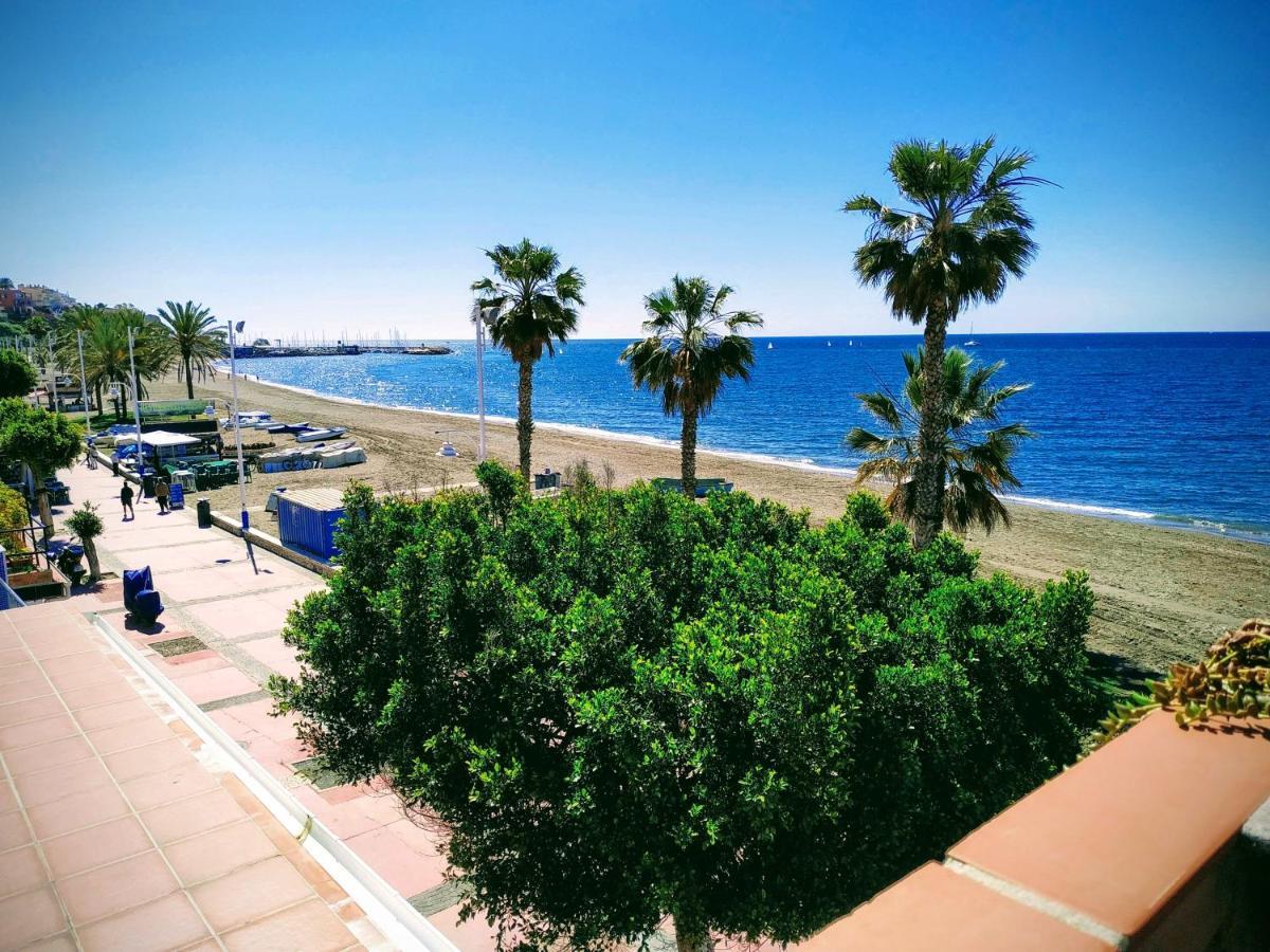 1st Line Beach El Palo - La Kasita