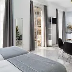 Wanderlust Malaga Apartamentos 3