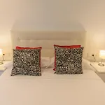 Apartamentos Constitucion By Renthas