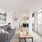 Urbe10 Angel Ganivet 2 Bedrooms Apartment