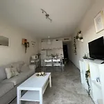 Luminoso Y Coqueto Apartamento En Malaga