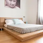 Homely Malaga Refino Oriental