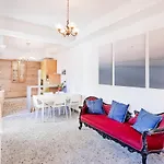 Marmoles 19, City Center Apartment