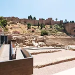 Picasso Center Apartment