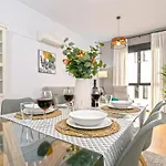 -Malagasunapts- Central Freeparking Rooftoppool
