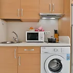 C17 - Friendly Studio Close To Town 3