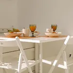 C17 - Friendly Studio Close To Town 3