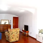 Plumaria