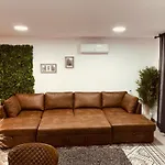 Luxury Apartament Airport