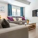 Cosy Flat With Private Balcony - Historic Center By Rems