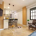 Coqueto Apartamento Junto A Calle Larios By Rent Me