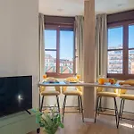Feelathome Atarazanas Apartments