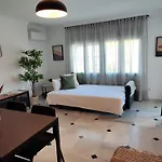 Wintowinrentals Your Home Steps From The Center