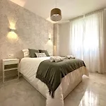 Kaluka Malaga Center Apartment - Free Parking