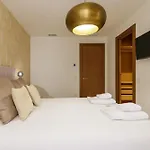 Plaza Del Siglo Suites & Boutique Apartments By Caleta Homes