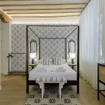 Palacio Vegafuente By Caleta Homes