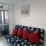Piso Con Parkinprivado Y A10Minutosdelaplayaandando