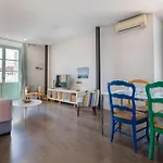 C20 - Adorable Apartment In The Center With Sun Terrace