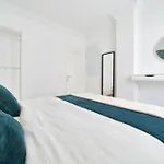 Fantastico Apartamento Junto A La Estacion