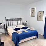 Shanti\'S Andalusian Rooms