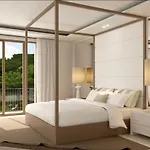 Villa Elegante Con Jardin Y Piscina