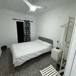 Apartamento De Habitaciones Privadas En El Centro De Malaga