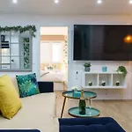 Bonito Apartamento A Pocos Minutos Del Centro Clav-