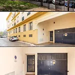 Lunaroom Center & Quiet Guesthouse