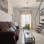 Cosy Central 3 Bedroom Duplex