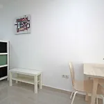 Esparteros 6, Estudios