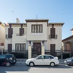Villa Amalia Suites Malaga