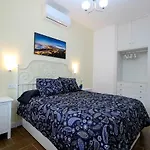 Palacios 6, Nuevo, Playa, Barrio Tranquilo, Todos Los Servicios, Pa