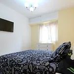 Palacios 6, Nuevo, Playa, Barrio Tranquilo, Todos Los Servicios, Pa