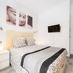 Malaga Suite Picasso With Swimming Pool And Parking In The Center!