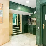 Soho Rooms Citycenter, Young People Only