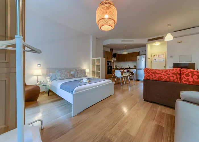 Lyrioshomes Apartamento Estudio La Biznaga