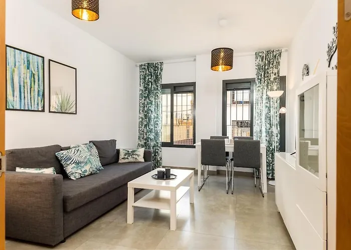 C54 - Homey Apartment 2 Bedroom In Town