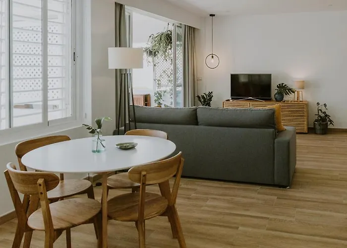 Bonito Apartamento En La Playa, Guadalmar.