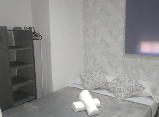 Precioso Apartamento Moderno Cerca Del Carrefour Rosaleda