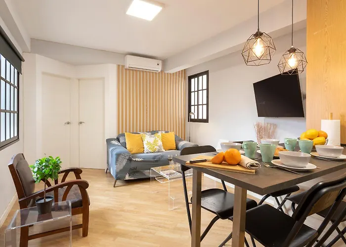 Coqueto Apartamento Junto A Calle Larios By Rent Me