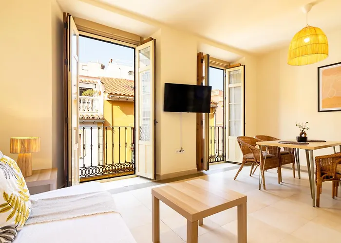 Malaga Center Flat La Victoria City Center