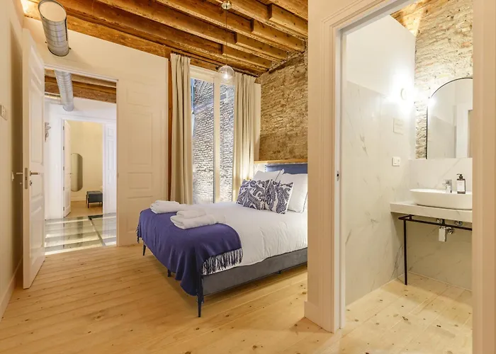 Palacio Vegafuente By Caleta Homes