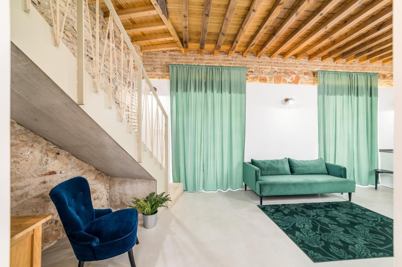 Homes Sweet Postigos Terrace Apartment *