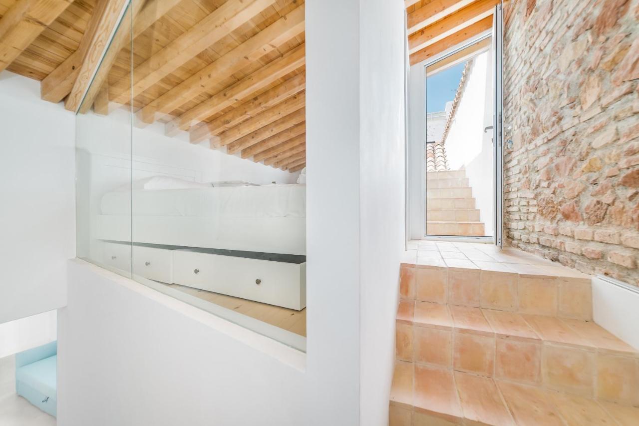 Homes Sweet Postigos Terrace Apartment *