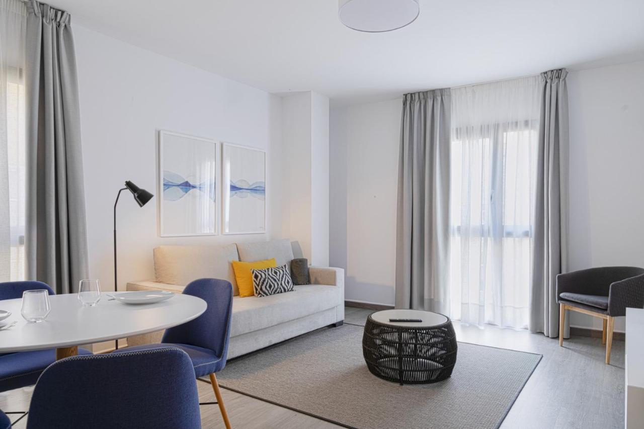 Caleta Homes - Ancha Del Carmen